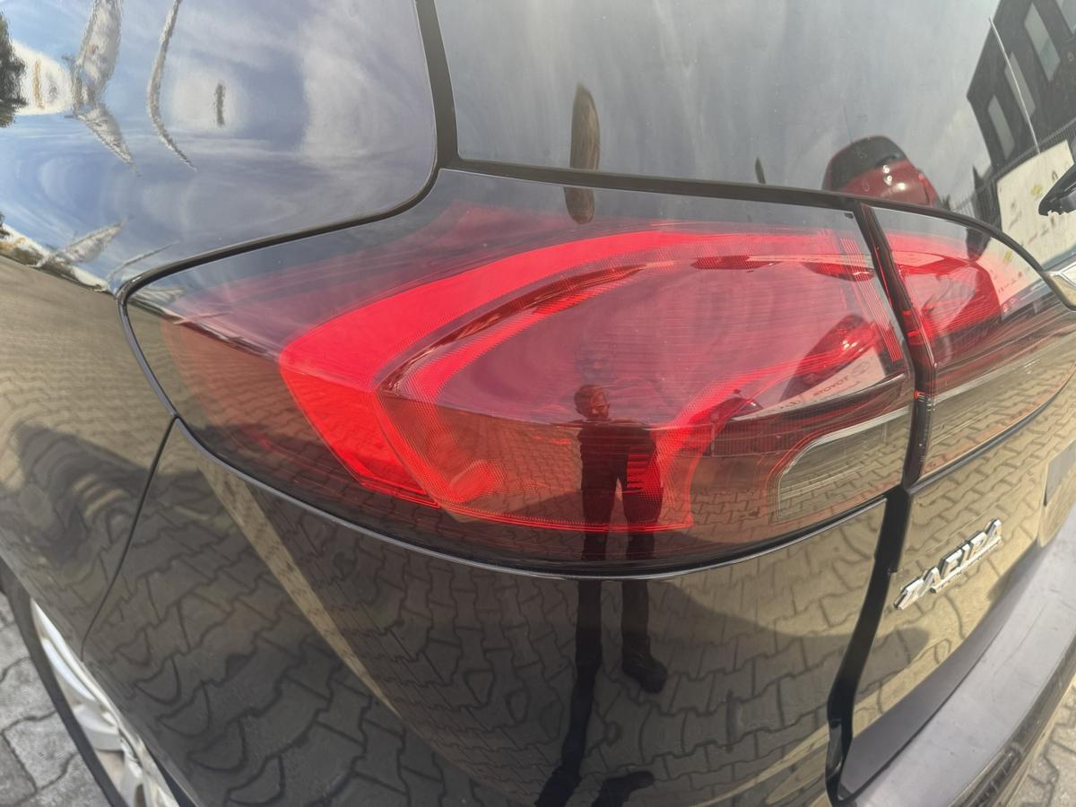 Opel Zafira C Tourer original R&uuml;cklicht R&uuml;ckleuchte Schlussleuchte links au&szlig;en LED Bj.2015